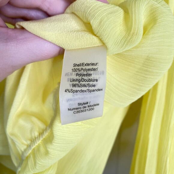 ALICE + OLIVIA Briar Pleated Bell Sleeve Top Yellow Batwing Accordion Sleeve XS - Picture 6 of 8